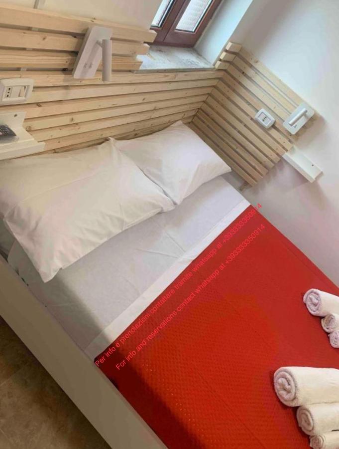 Miris Home Fast And Comfortable With Self Check In 8 Minutes Walk Near Naples Airport Zewnętrze zdjęcie
