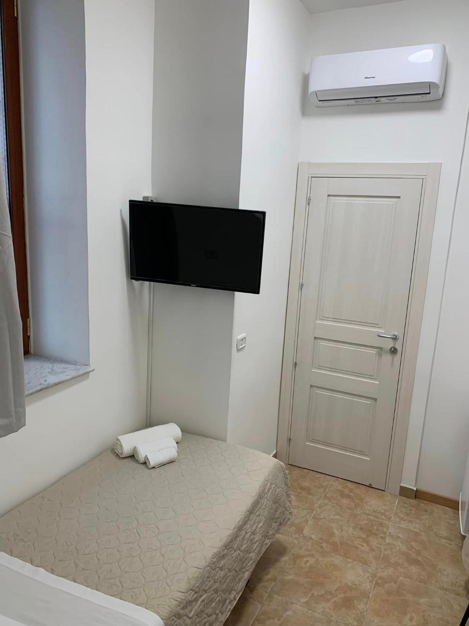 Miris Home Fast And Comfortable With Self Check In 8 Minutes Walk Near Naples Airport Pokój zdjęcie